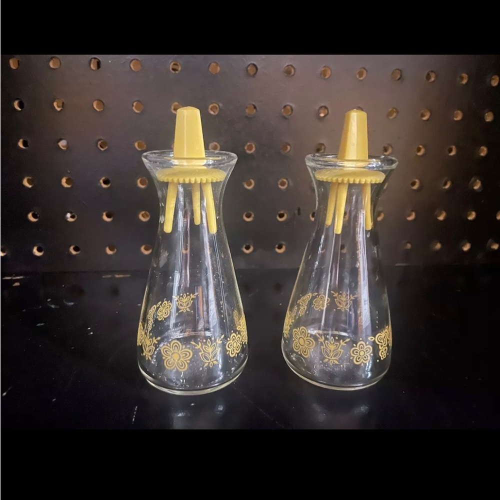 Vintage Pyrex Butterfly Gold Clear Glass Salt & Pepper Shakers